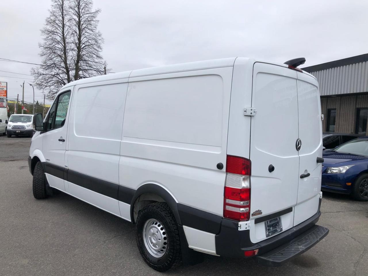 2016 Mercedes-Benz Sprinter RWD 2500 144" - Photo #3