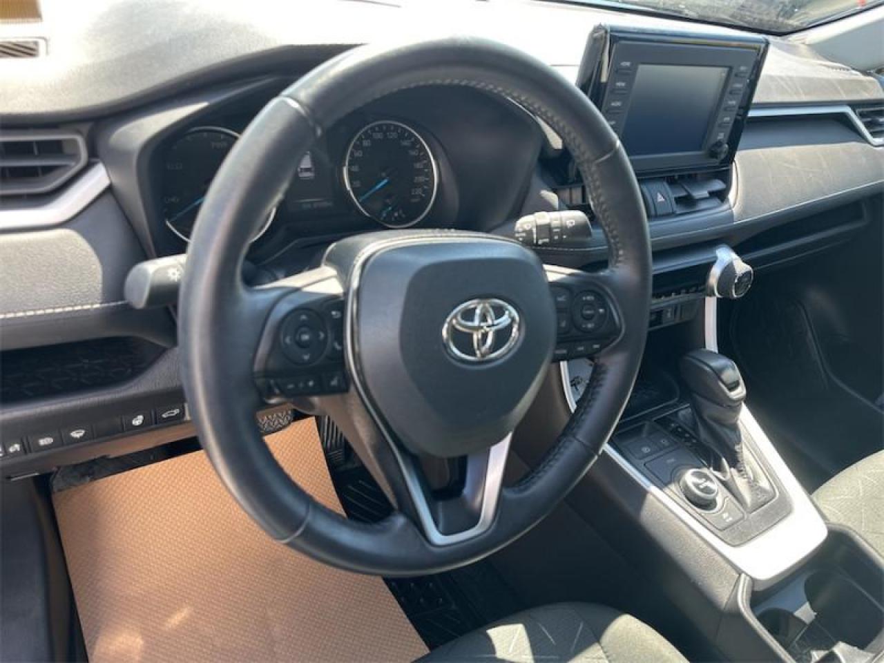2021 Toyota RAV4 Hybrid XLE  - Sunroof -  Power Liftgate Photo5