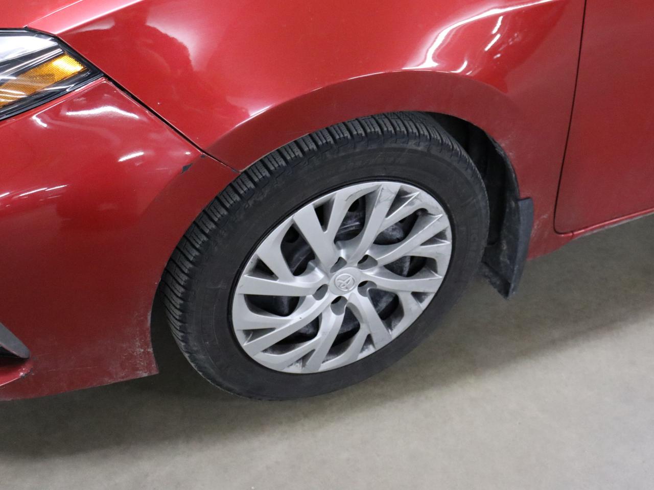 2019 Toyota Corolla SE - Photo #6