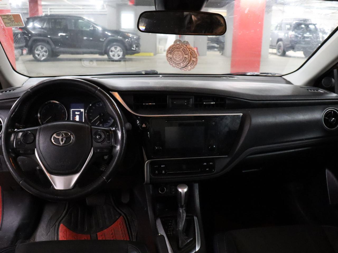 2019 Toyota Corolla SE - Photo #9