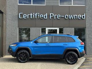 Used 2017 Jeep Cherokee TRAILHAWK ELITE w/ TOP MODEL / SUNROOF / NAVI for sale in Calgary, AB