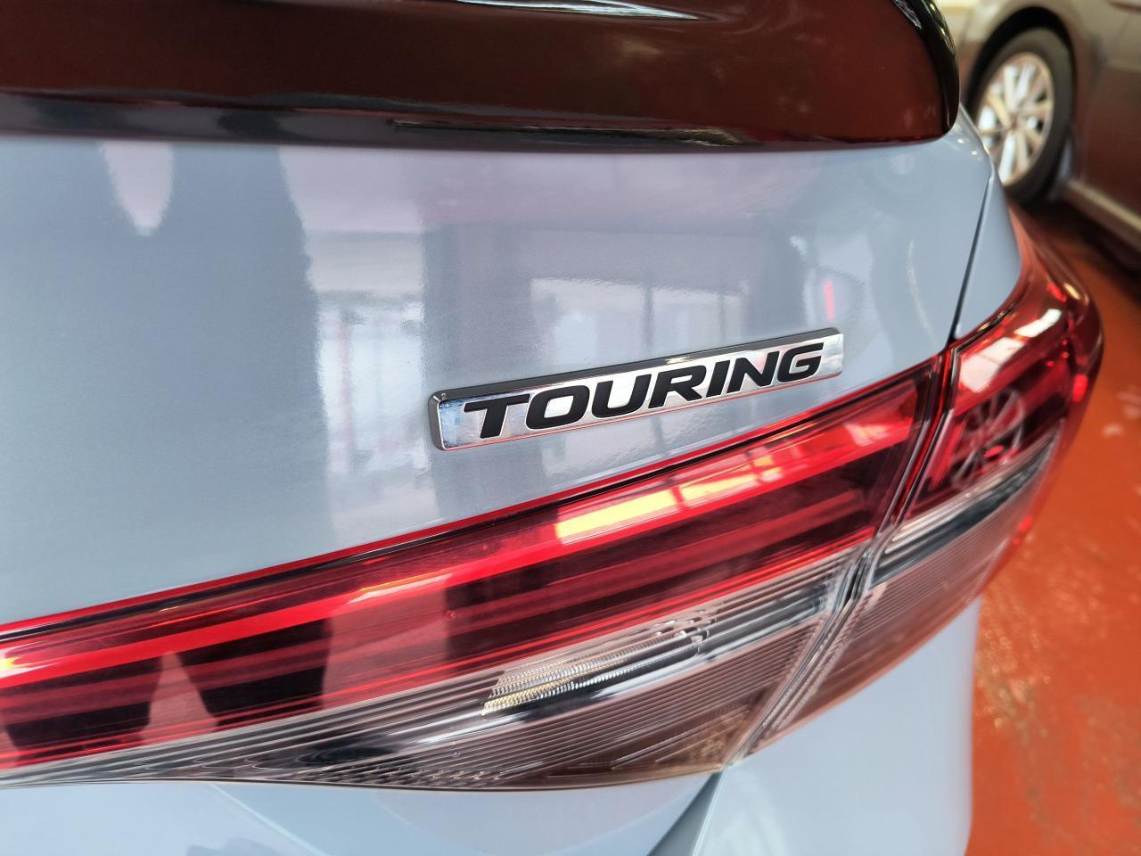 2022 Honda Civic Touring Photo