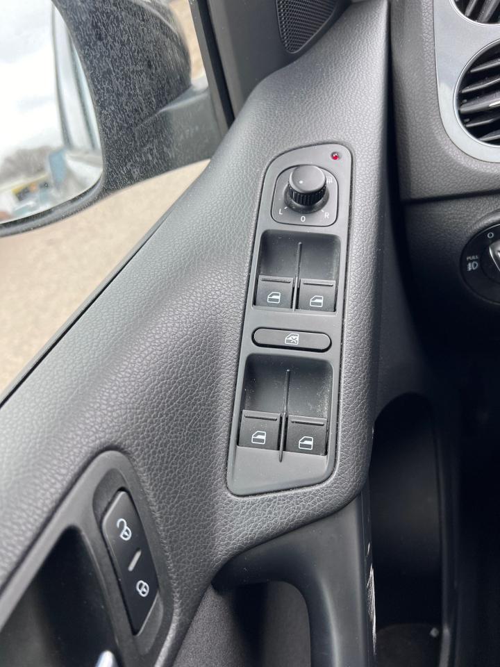 2015 Volkswagen Tiguan COMFORTLINE - Photo #11