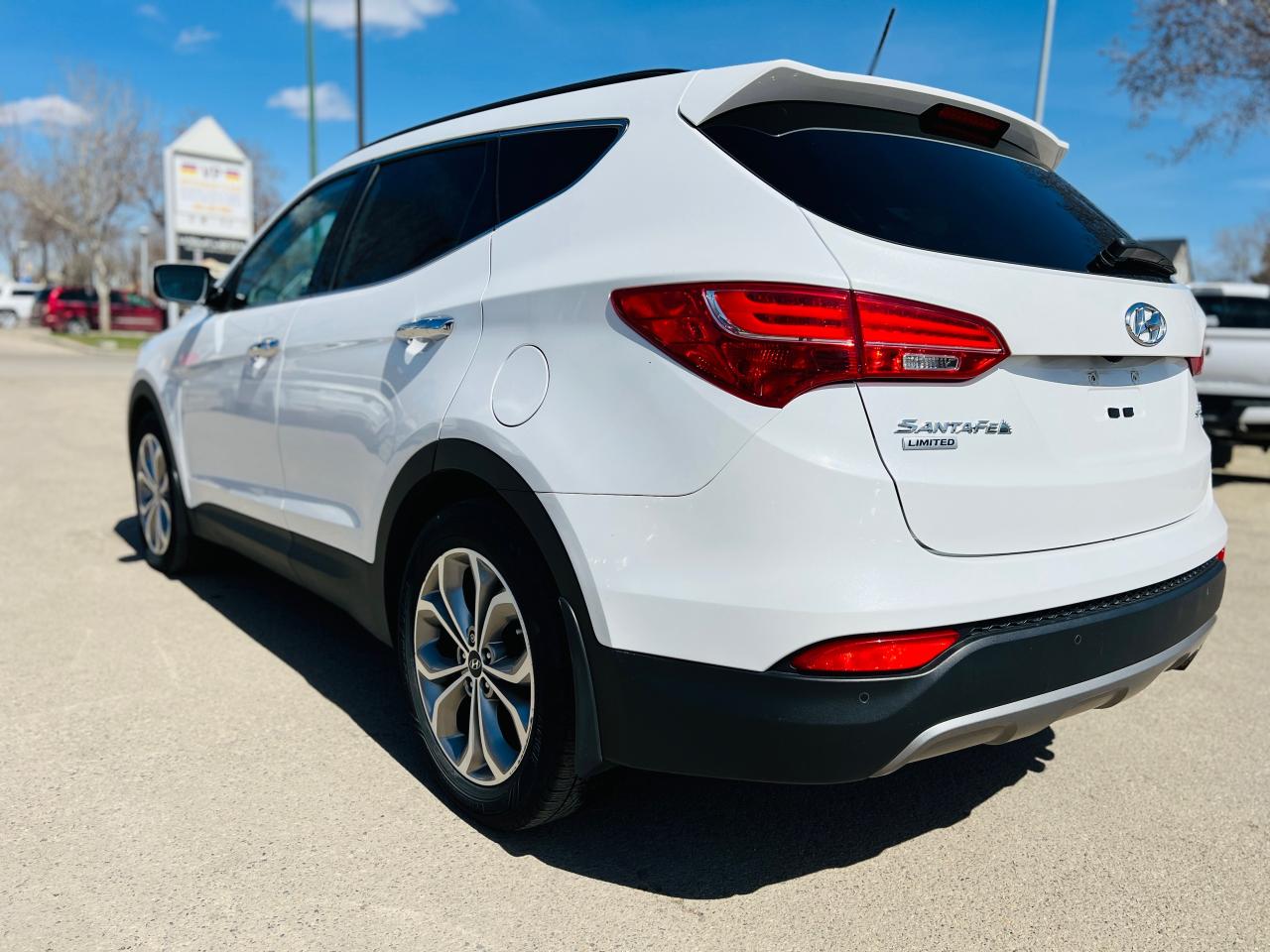2016 Hyundai Santa Fe Sport Limited - Photo #4
