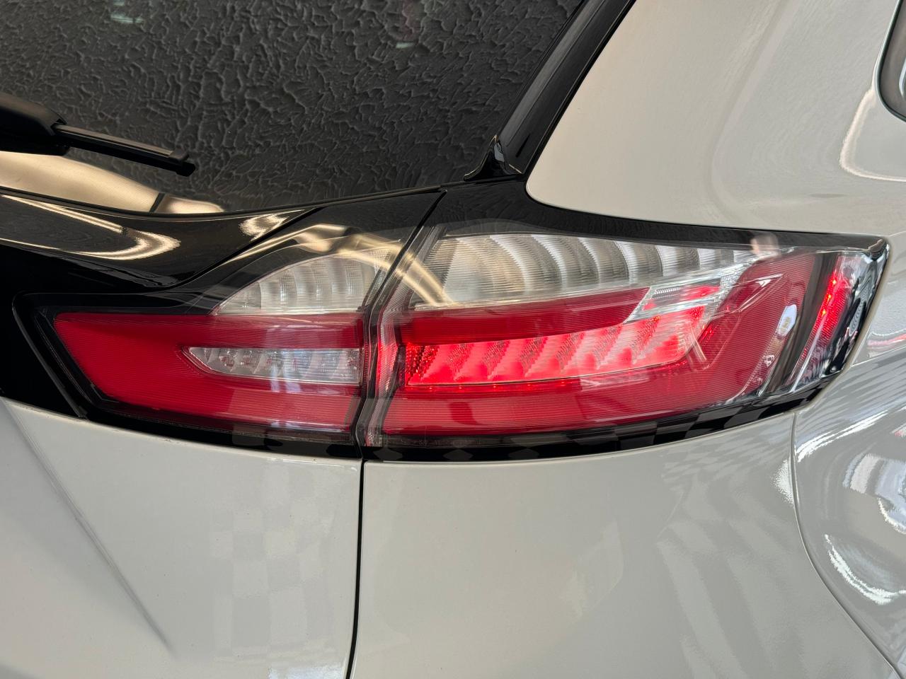 2021 Ford Edge SE AWD+ApplePlay+Lane Keep+Camera+CLEAN CARFAX - Photo #67