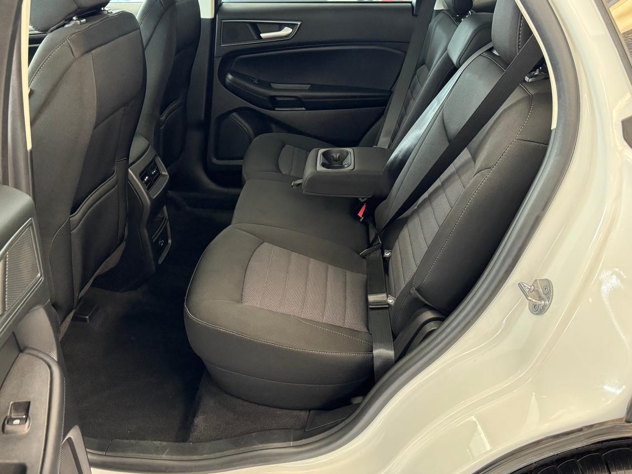 2021 Ford Edge SE AWD+ApplePlay+Lane Keep+Camera+CLEAN CARFAX Photo26