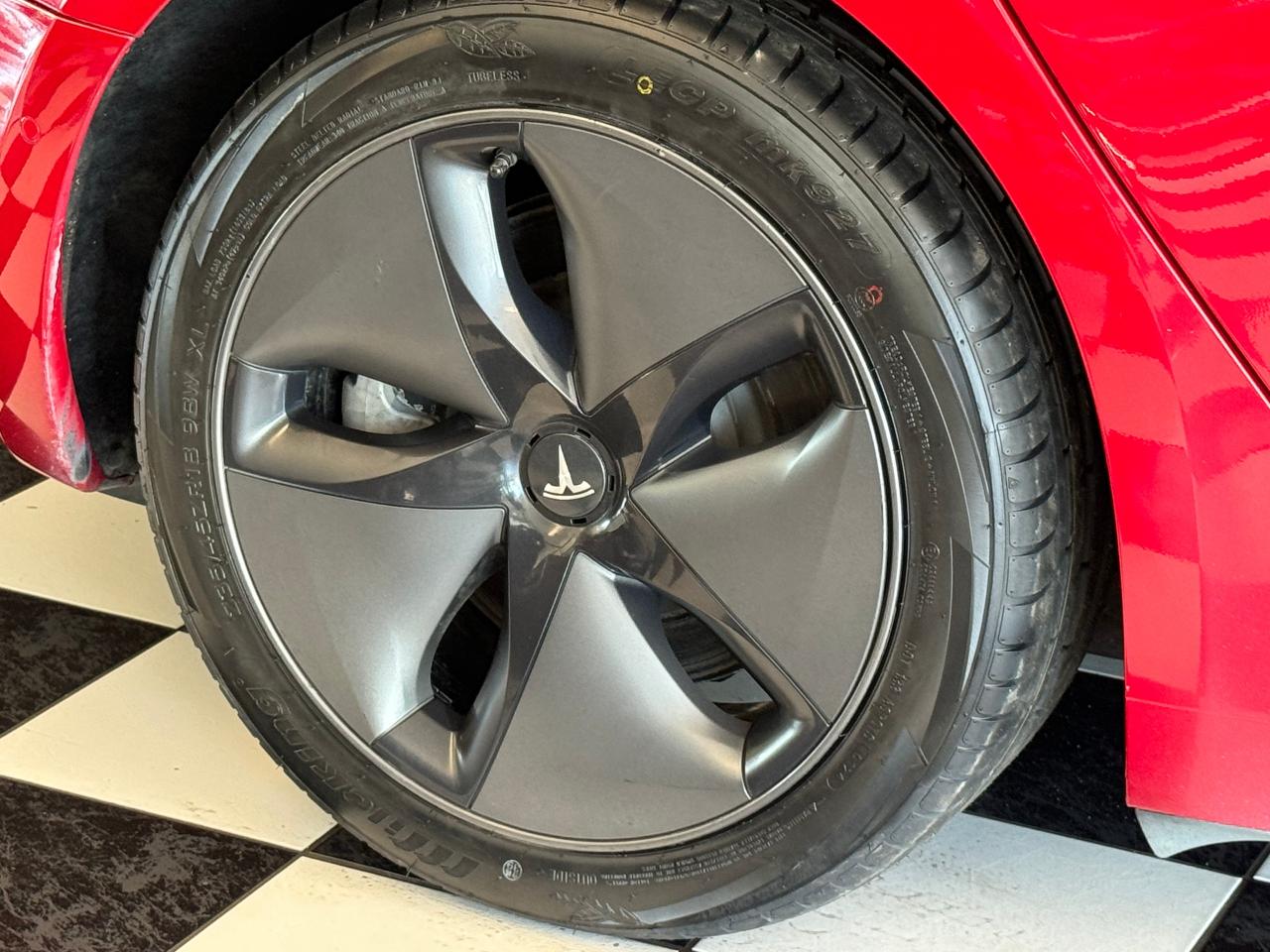 2019 Tesla Model 3 Standard Range Plus+New Tires+CLEAN CARFAX Photo104