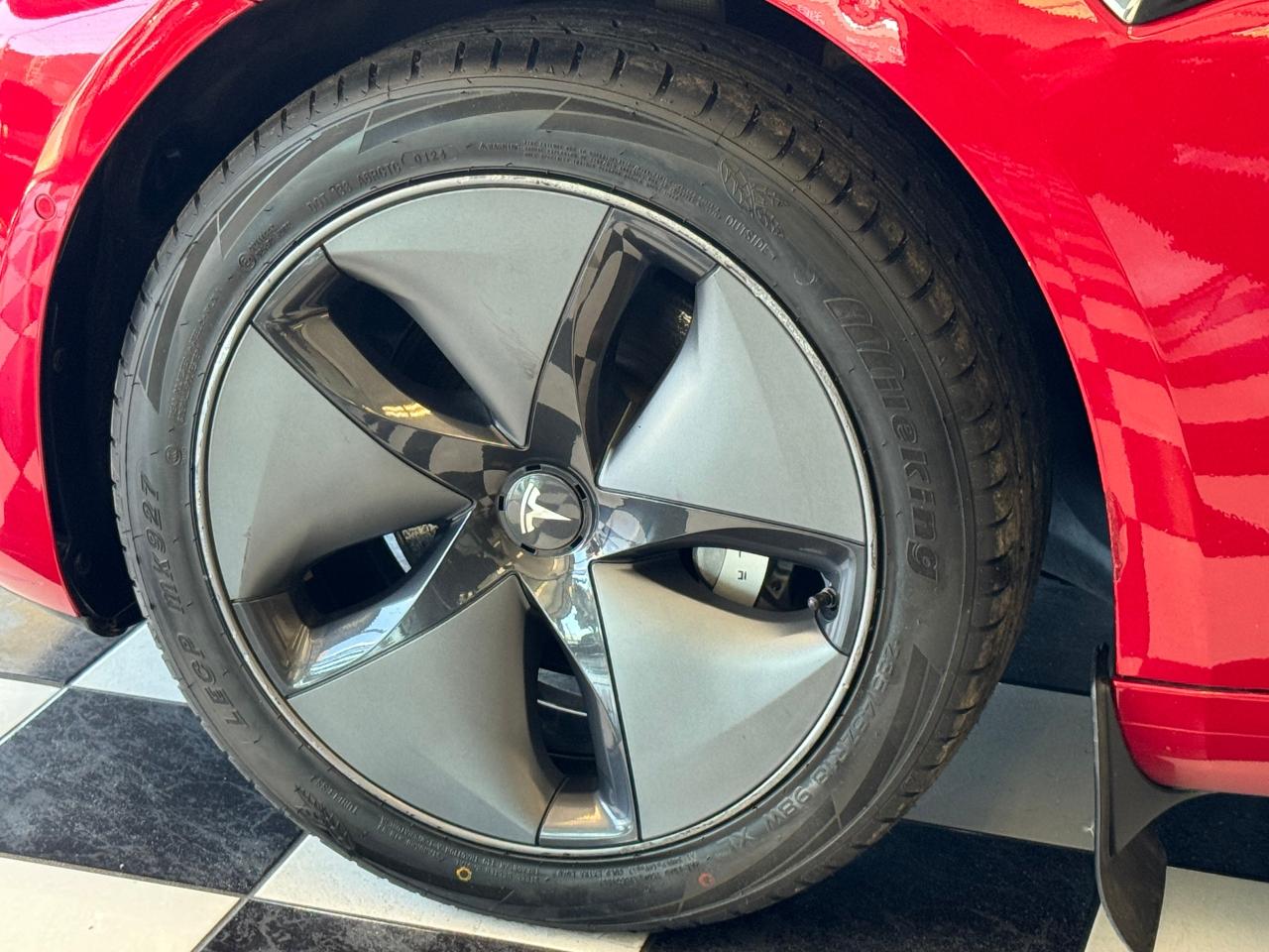 2019 Tesla Model 3 Standard Range Plus+New Tires+CLEAN CARFAX - Photo #46