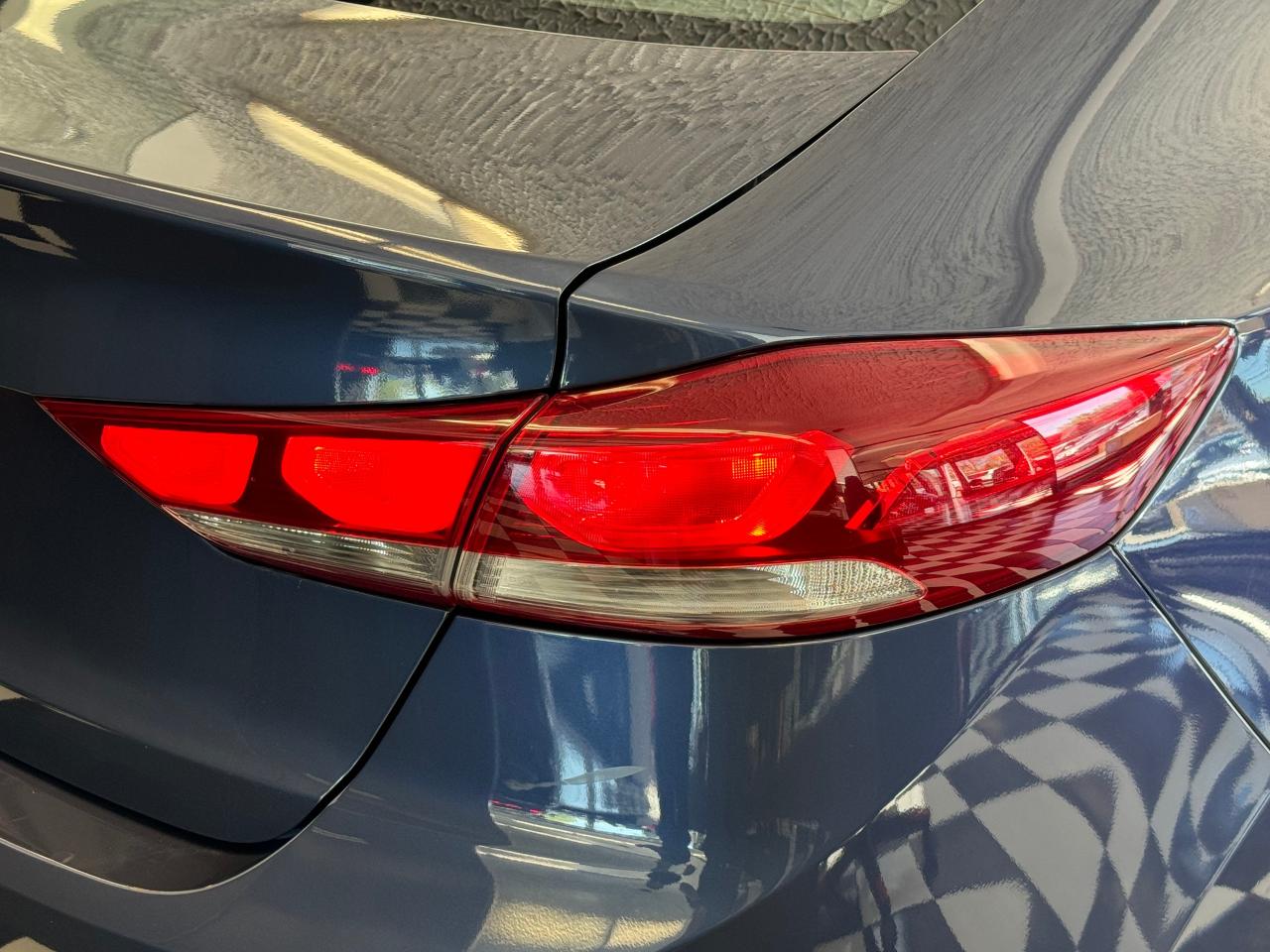 2018 Hyundai Elantra GL SE+Roof+Push Start+ApplePlay+BSM+CLEAN CARFAX - Photo #65