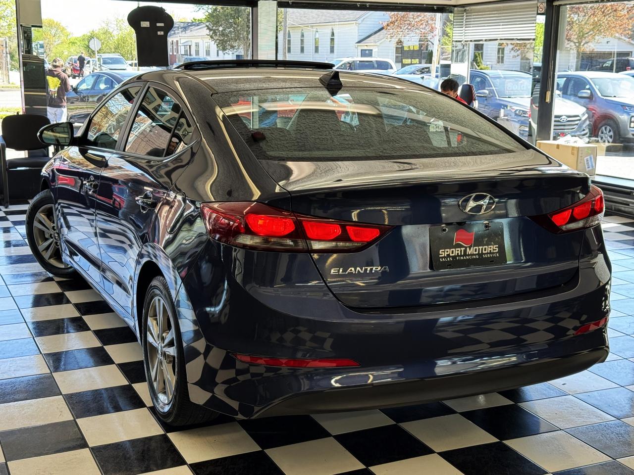 2018 Hyundai Elantra GL SE+Roof+Push Start+ApplePlay+BSM+CLEAN CARFAX Photo14