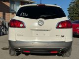2009 Buick Enclave CXL / 7 PASS / CLEAN CARFAX / LEATHER / PANO Photo26