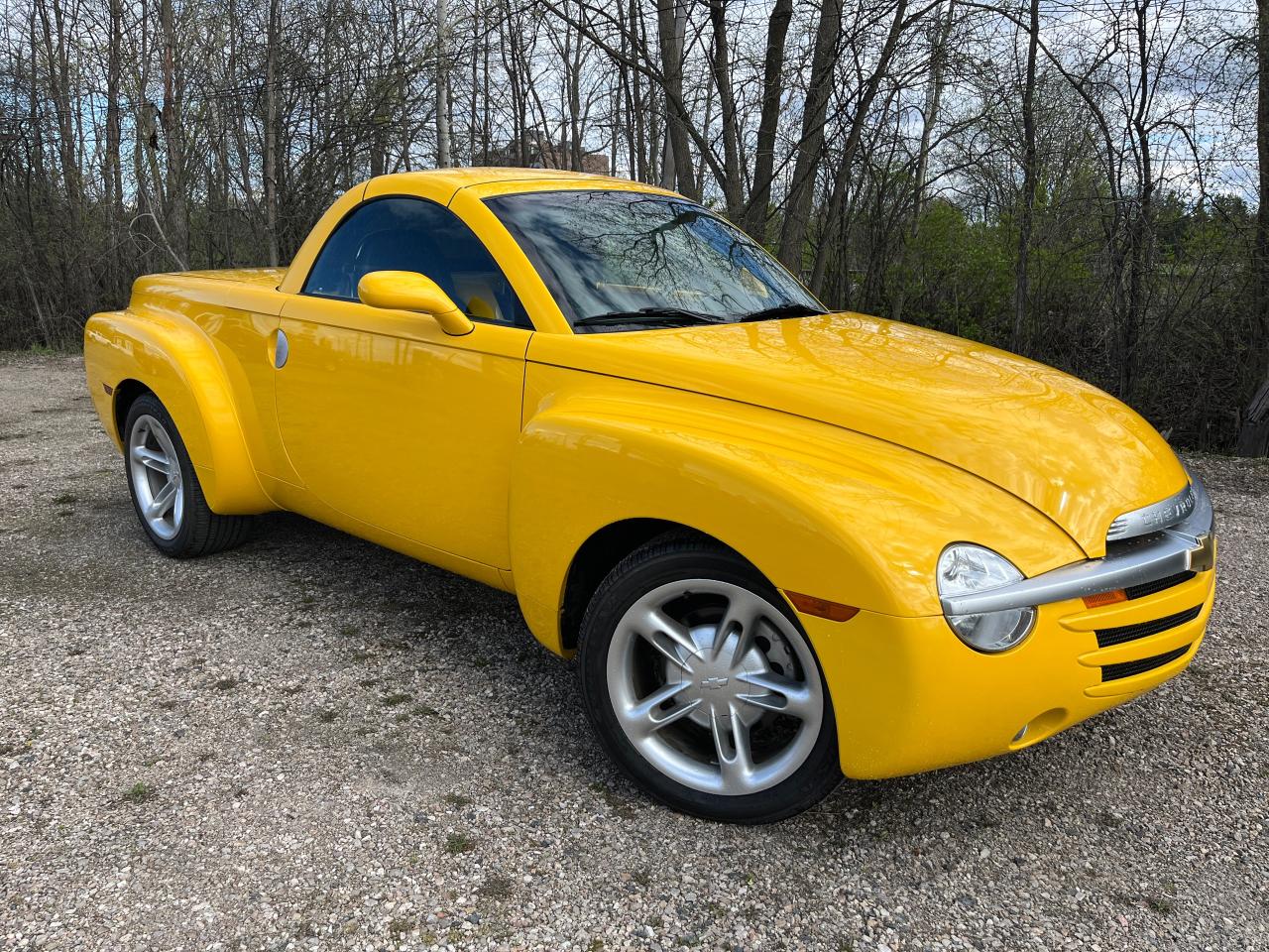 2003 Chevrolet SSR LS with Low KMS! - Photo #2