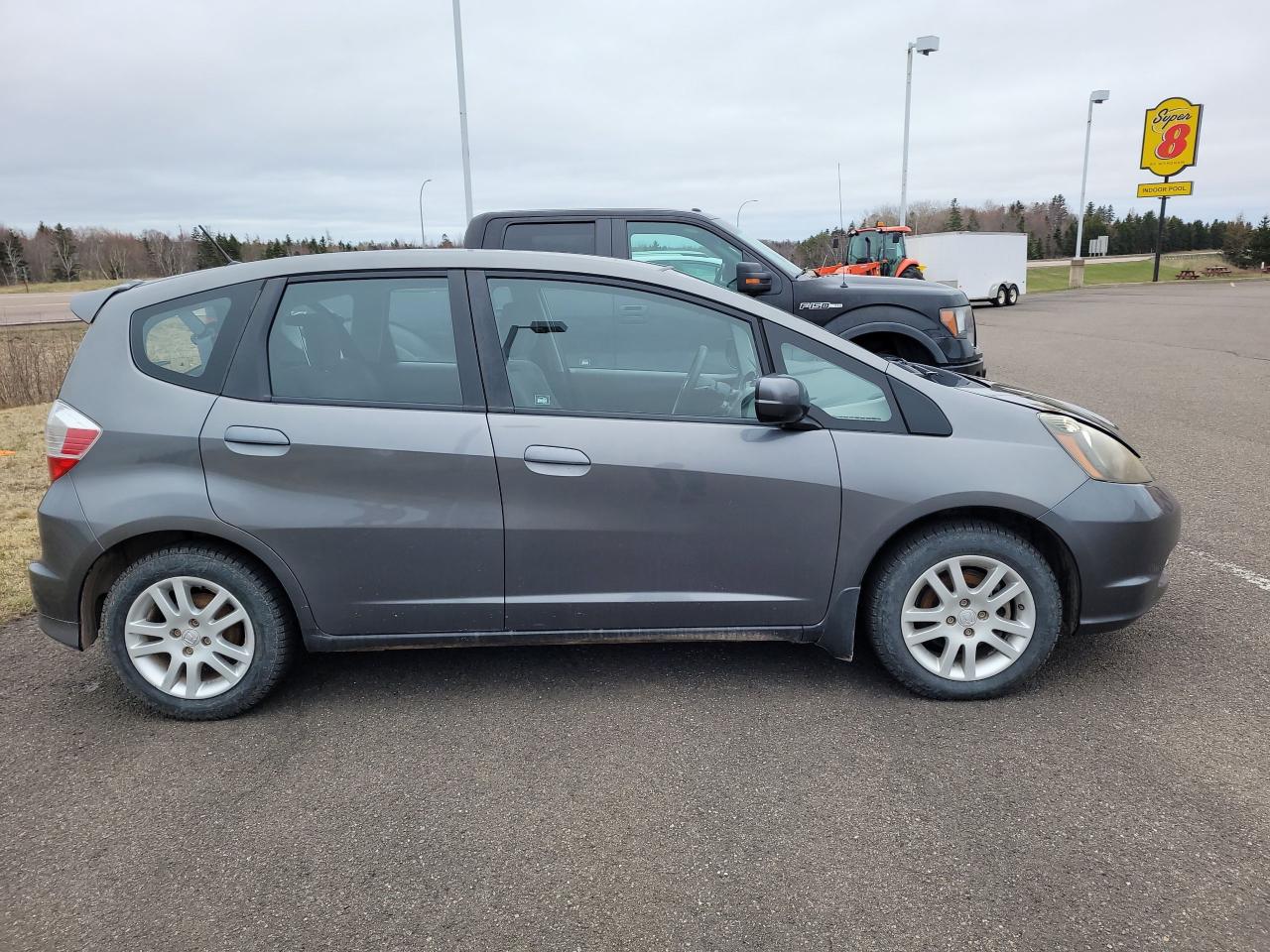 2011 Honda Fit LX Photo4