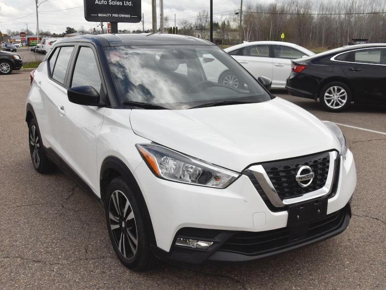 2020 Nissan Kicks SV - Photo #2
