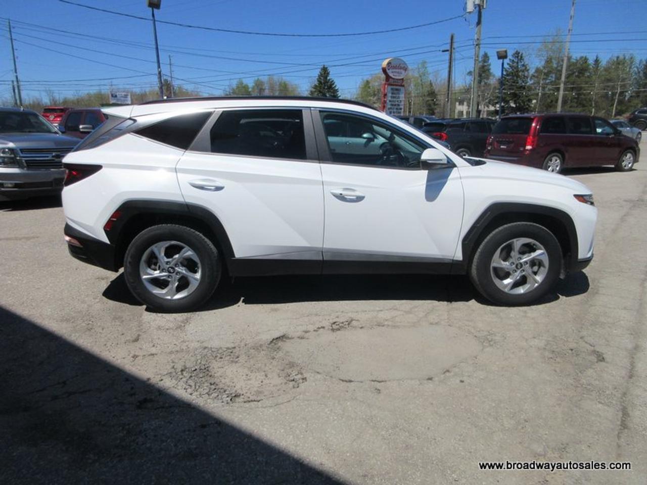 2022 Hyundai Tucson ALL-WHEEL DRIVE SEL-VERSION 5 PASSENGER 2.5L - DOHC.. DRIVE-MODE-SELECT.. HEATED SEATS & WHEEL.. BACK-UP CAMERA.. BLUETOOTH SYSTEM.. Photo