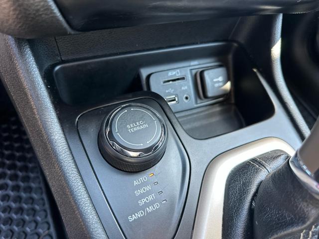 2015 Jeep Cherokee Heated Seats, back up camera, CERTIFIED 4WD Photo19