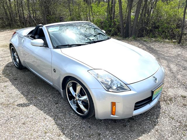 2007 Nissan 350Z 2dr Roadster Touring Convertible