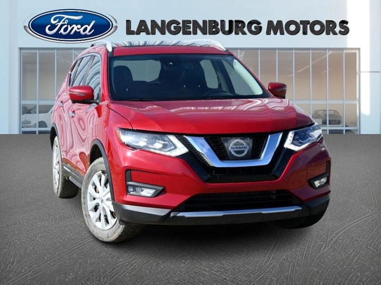 Used 2017 Nissan Rogue SL for sale in Langenburg, SK