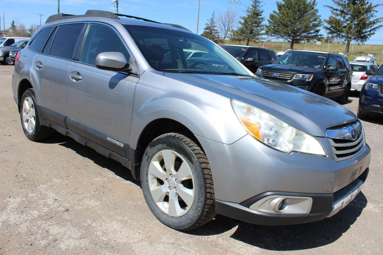 2011 Subaru Outback  Photo