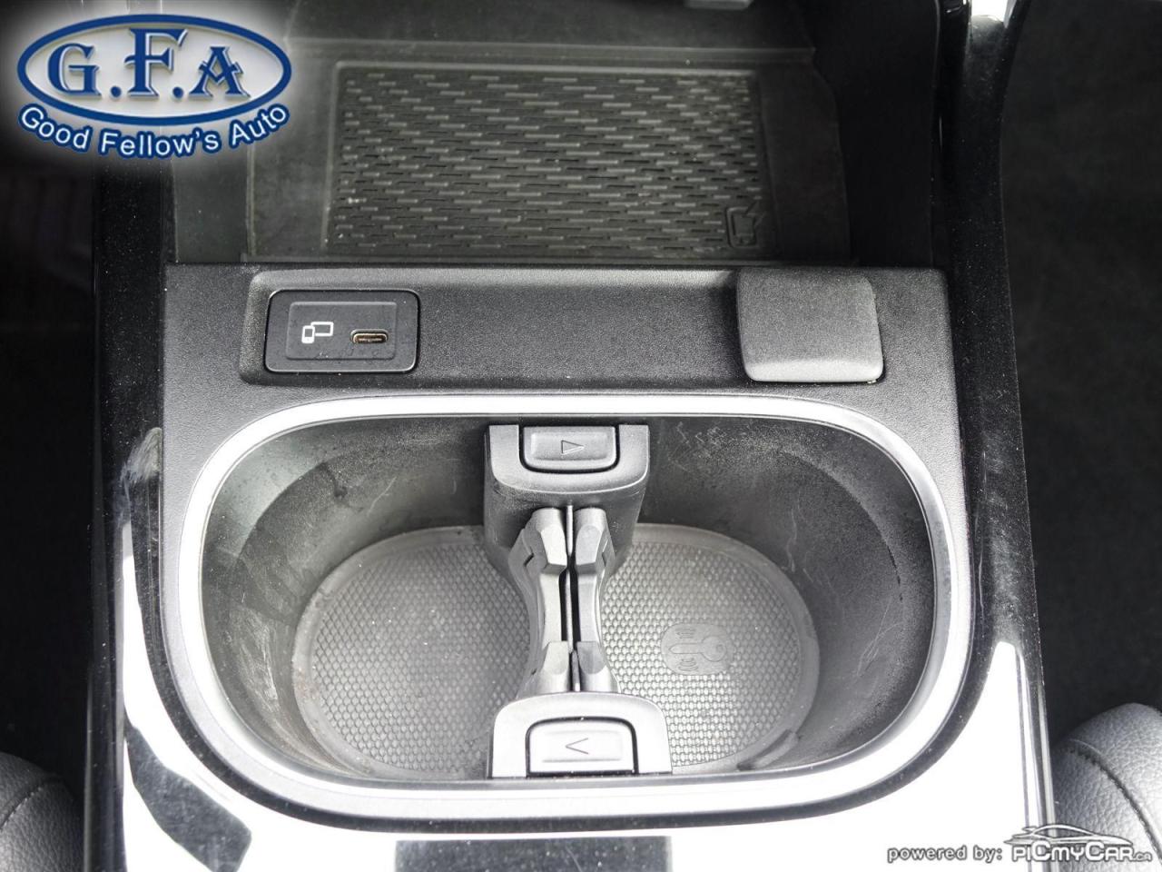 2020 Mercedes-Benz A-Class 4MATIC, LEATHER SEATS, PANORAMIC ROOF, HEATED SEAT - Photo #20