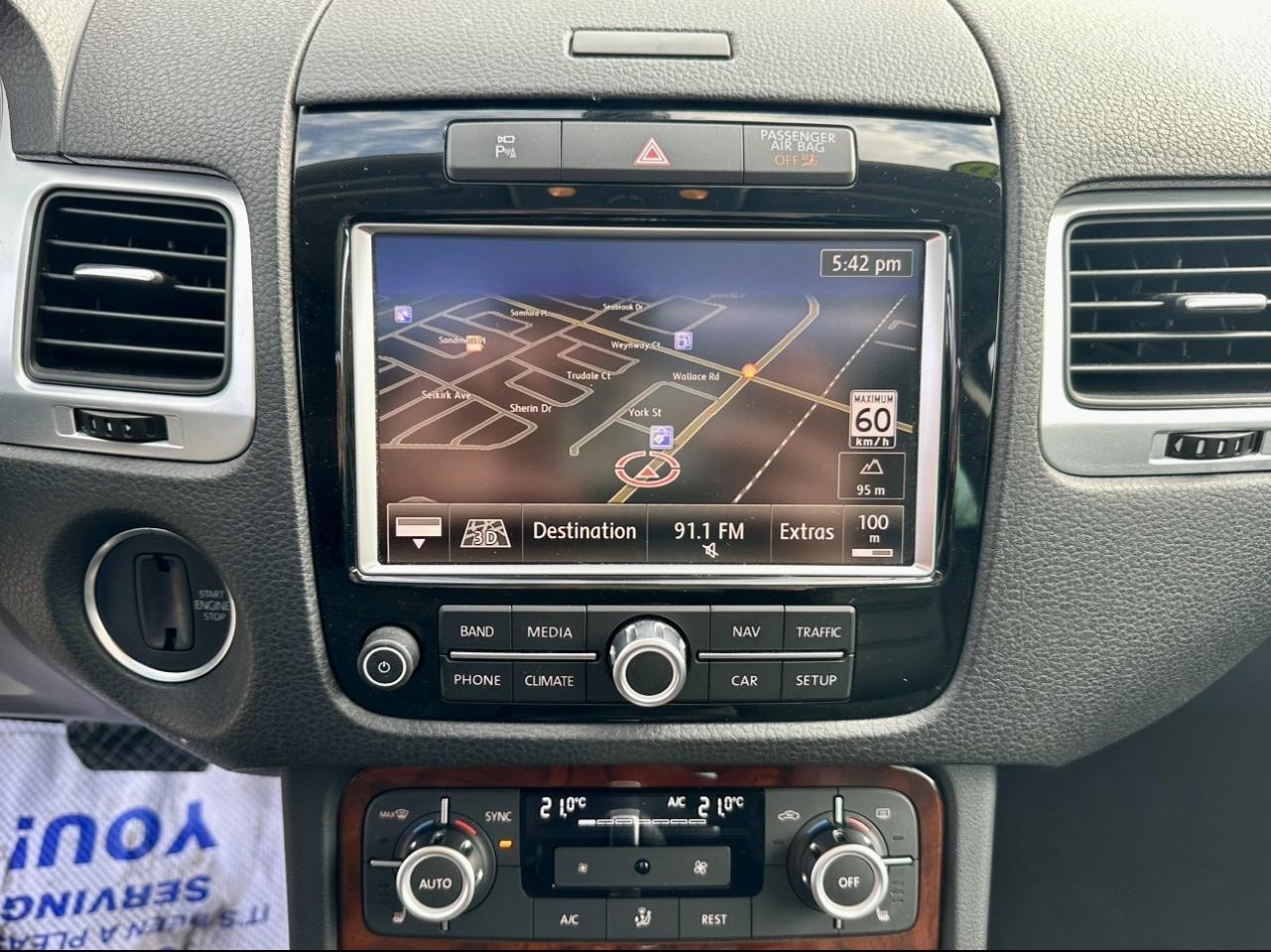 2014 Volkswagen Touareg 4dr TDI Execline - Photo #15