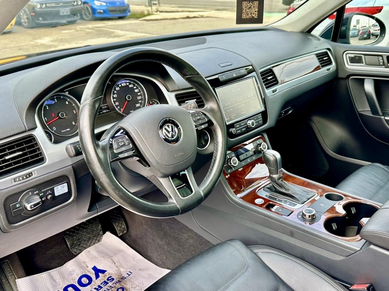 2014 Volkswagen Touareg 4dr TDI Execline - Photo #8