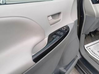 2012 Toyota Sienna LE 8-Passenger - Photo #13