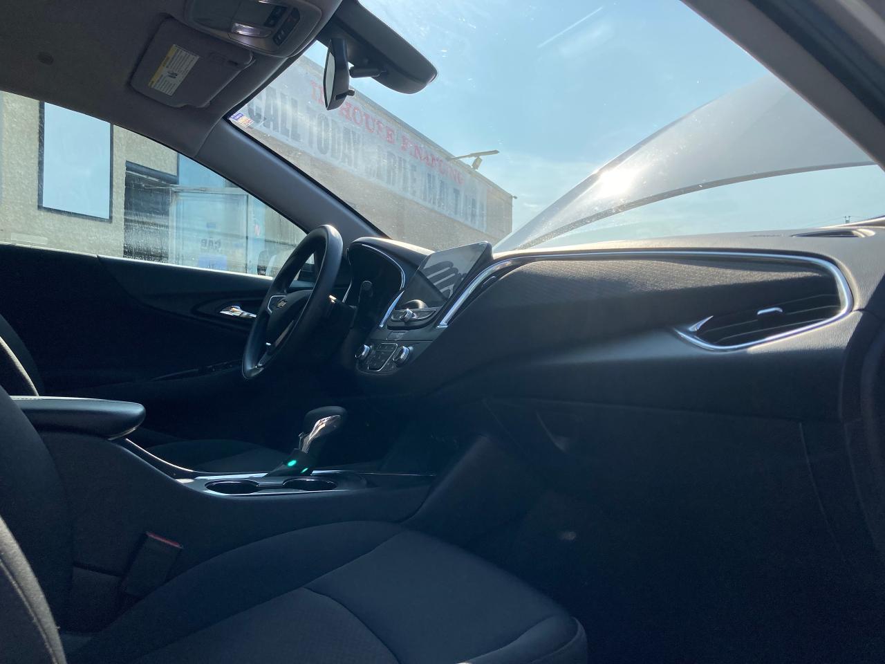 2021 Chevrolet Malibu LT - Photo #11