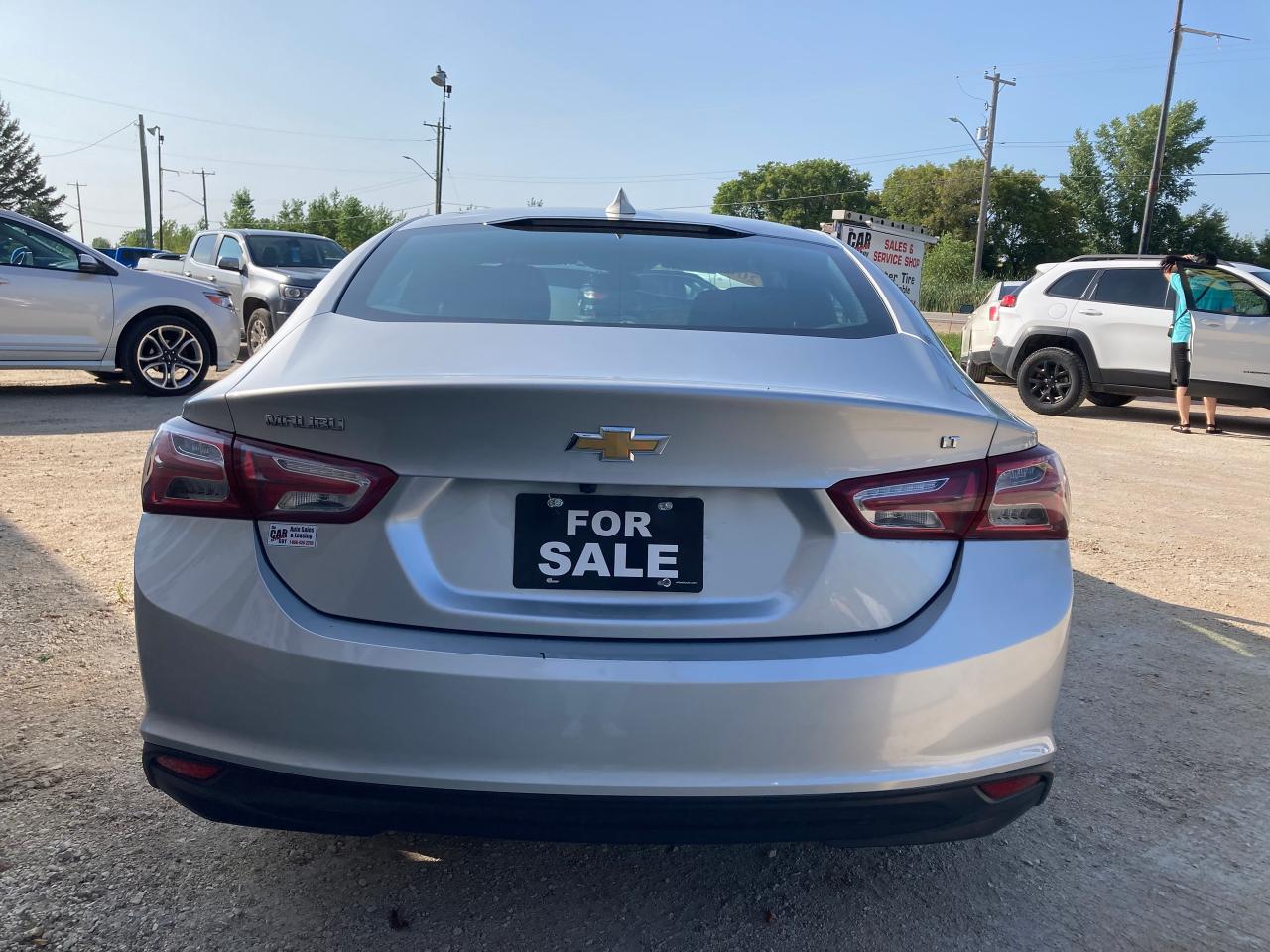 2021 Chevrolet Malibu LT - Photo #4