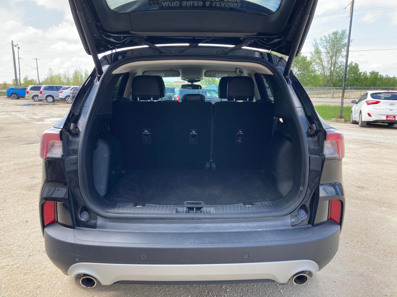 2020 Ford Escape SEL AWD - Photo #5