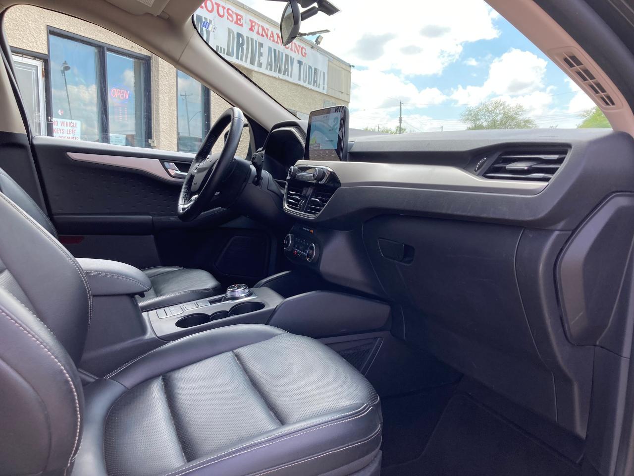 2020 Ford Escape SEL AWD - Photo #8