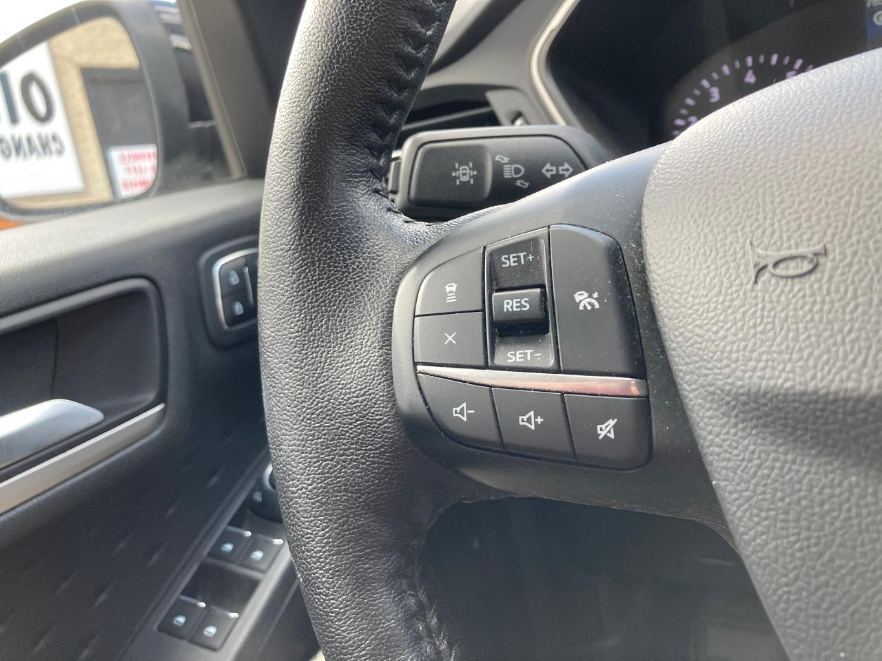 2020 Ford Escape SEL AWD - Photo #19