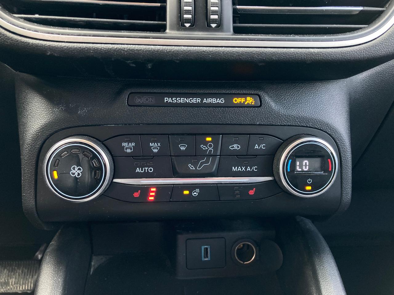 2020 Ford Escape SEL AWD - Photo #16