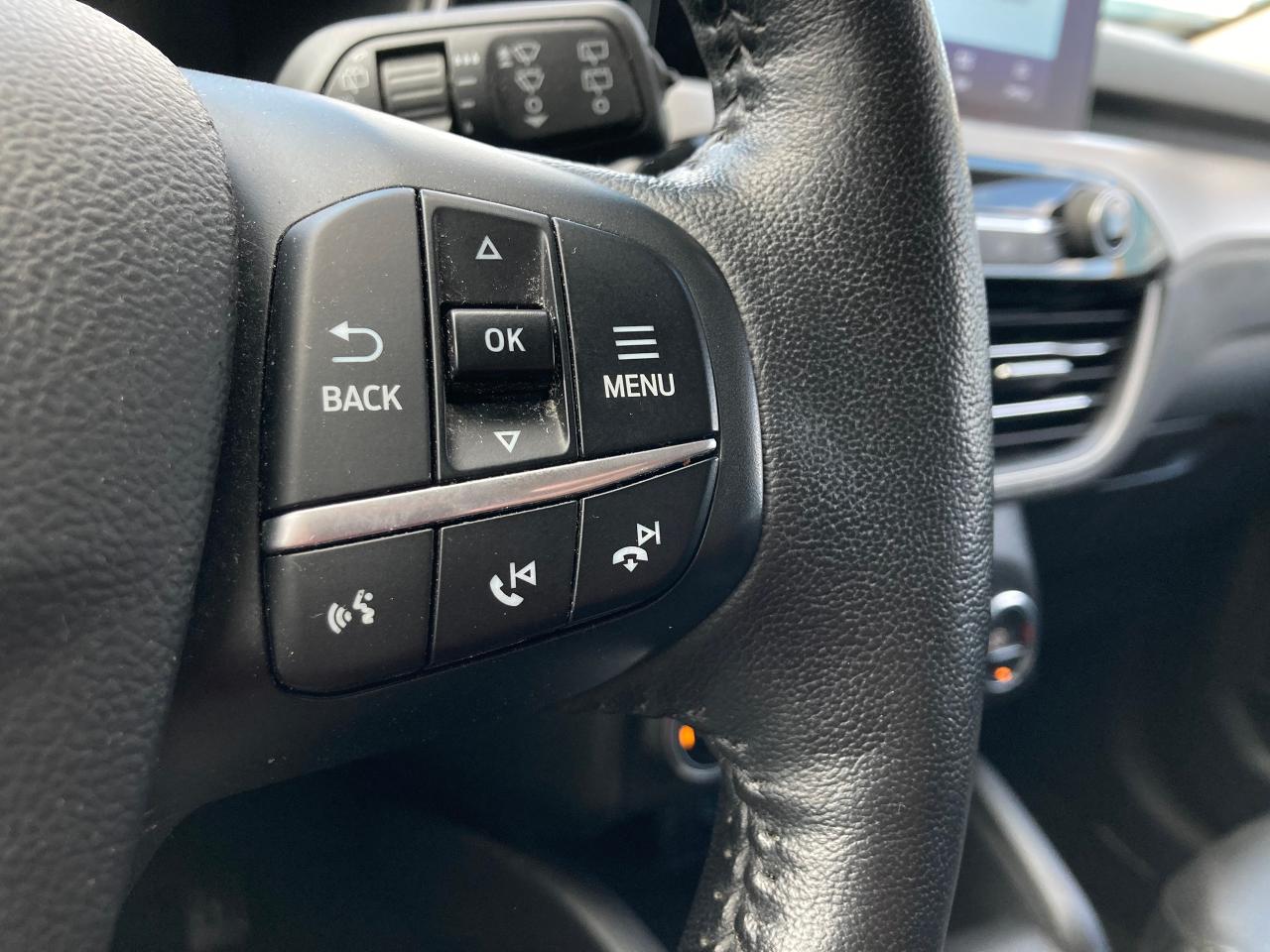 2020 Ford Escape SEL AWD - Photo #20