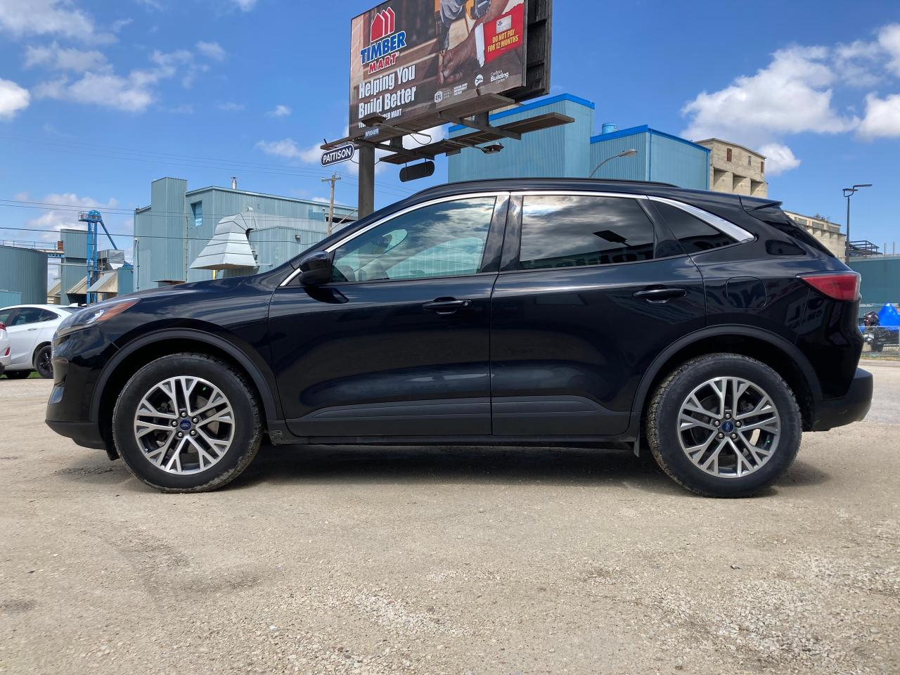 2020 Ford Escape SEL AWD - Photo #3
