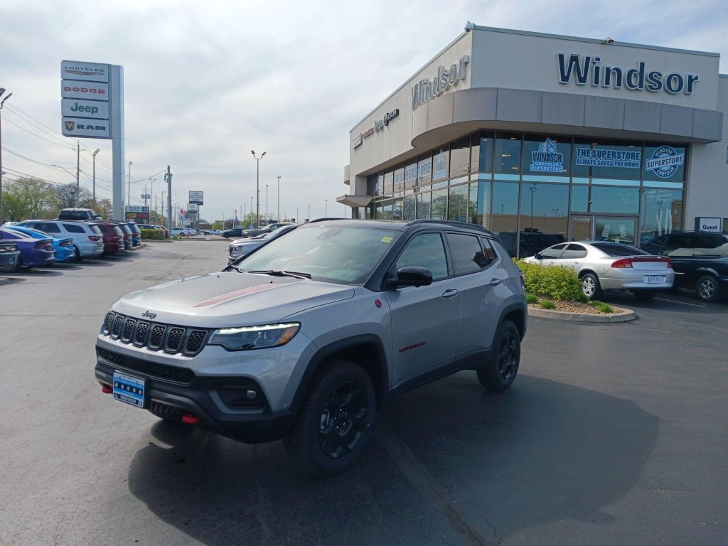 Used 2024 Jeep Compass Trailhawk Elite 4x4 for Sale in Windsor, Ontario