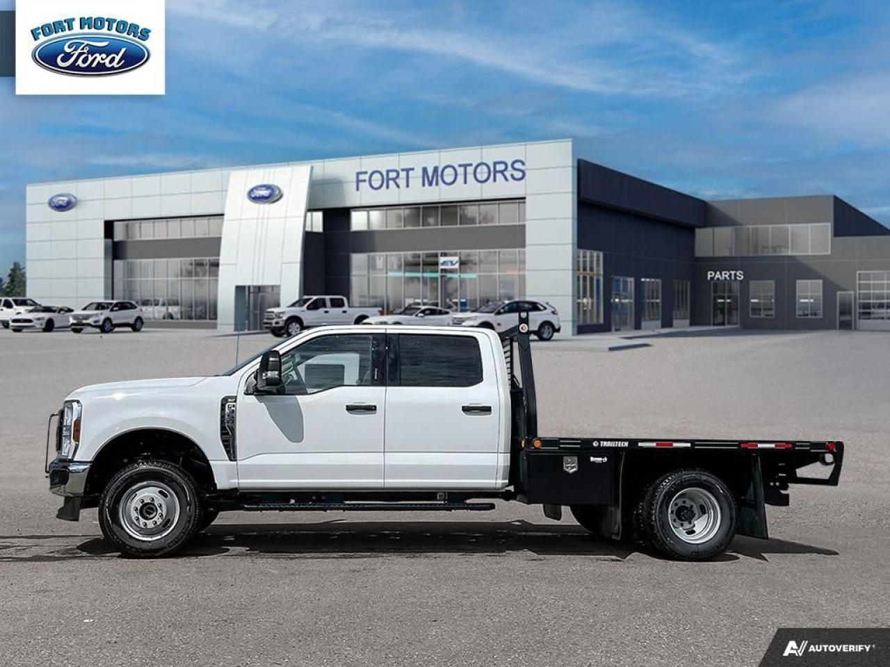 2024 Ford Chassis Cab F-350® XLT Photo