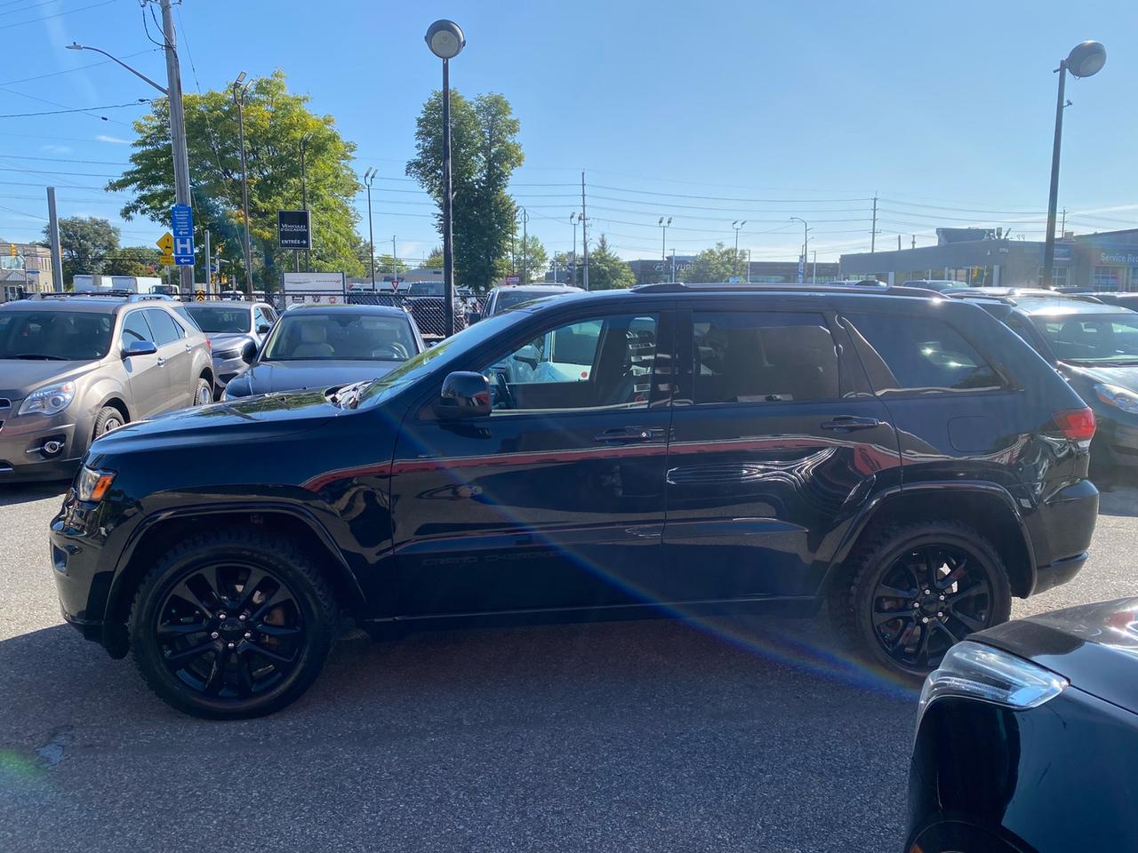 2020 Jeep Grand Cherokee Altitude | Apple CarPlay | NAV | Sunroof Photo