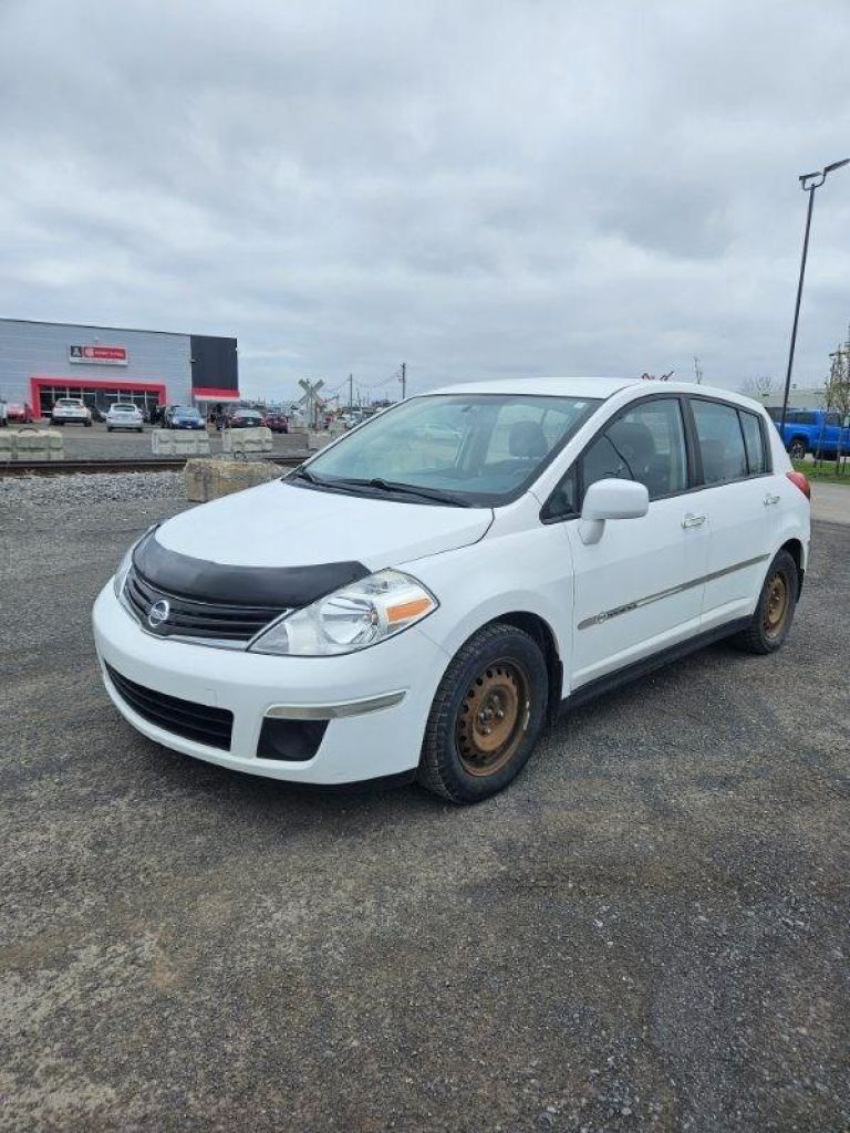 Used 2010 Nissan Versa 1.8 S for Sale in Montreal, Quebec