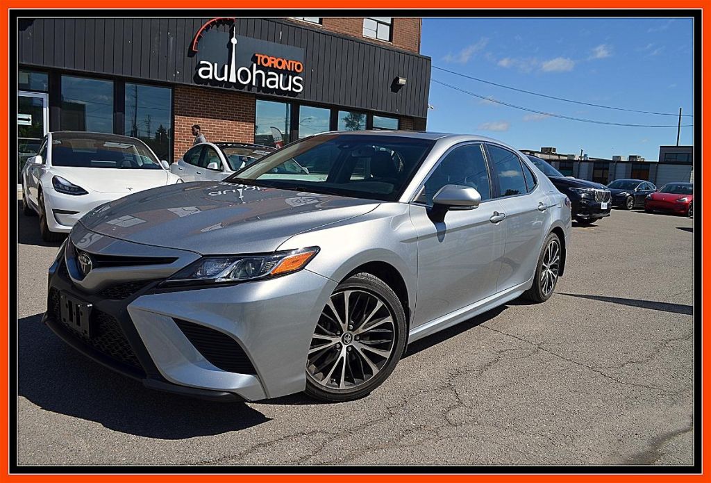 Used 2018 Toyota Camry SE I SUNROOF I HTD SEATS for Sale in Concord, Ontario