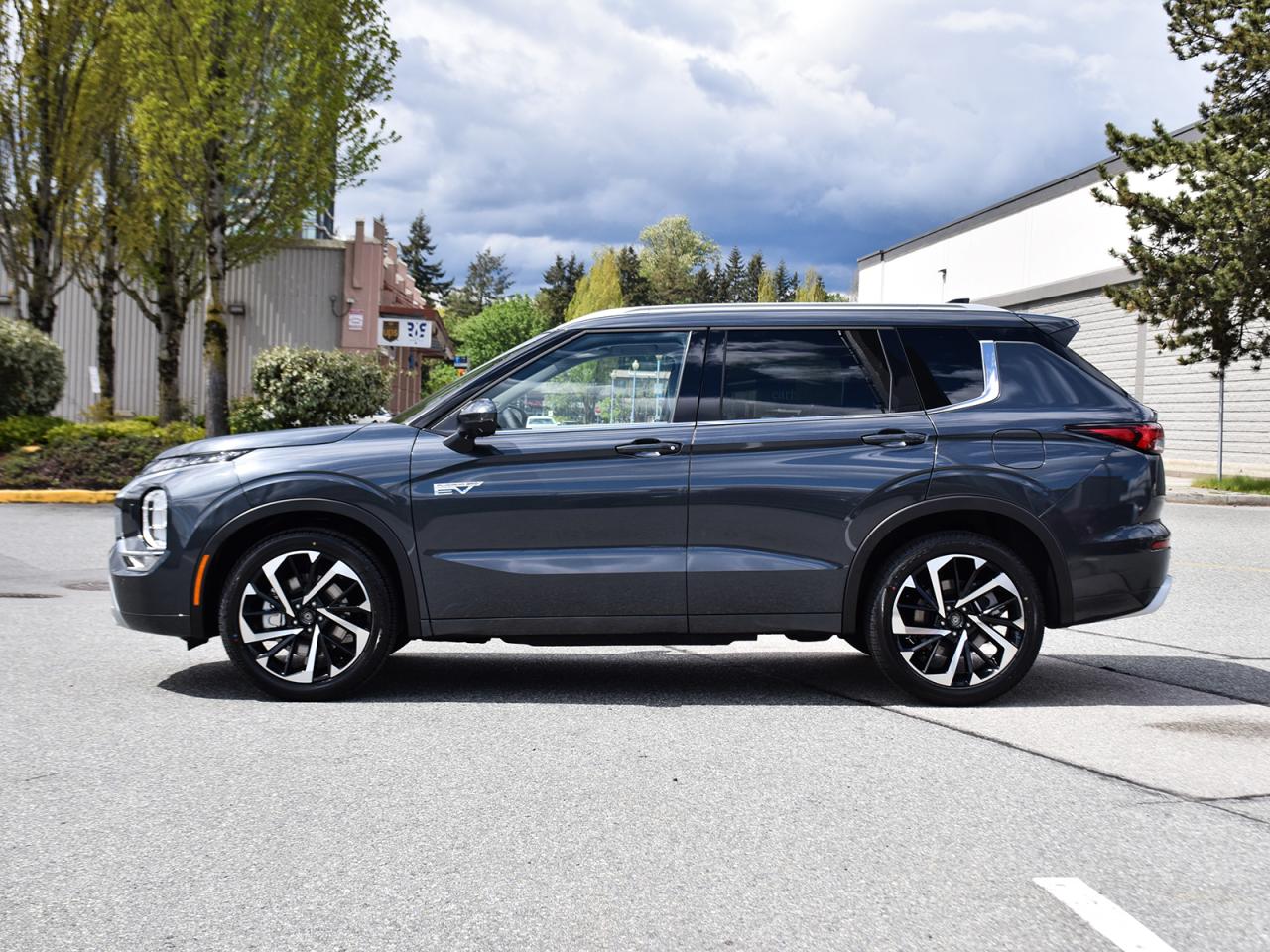 New 2024 Mitsubishi Outlander Phev GT - Annual Demo Clearout, Over $2000 in Savings! for sale in Coquitlam, BC