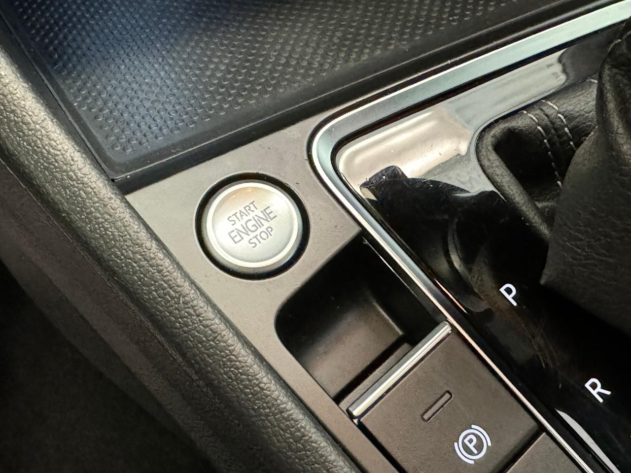 2019 Volkswagen Jetta Highline R-Line+Adaptive Cruise+CLEAN CARFAX - Photo #40