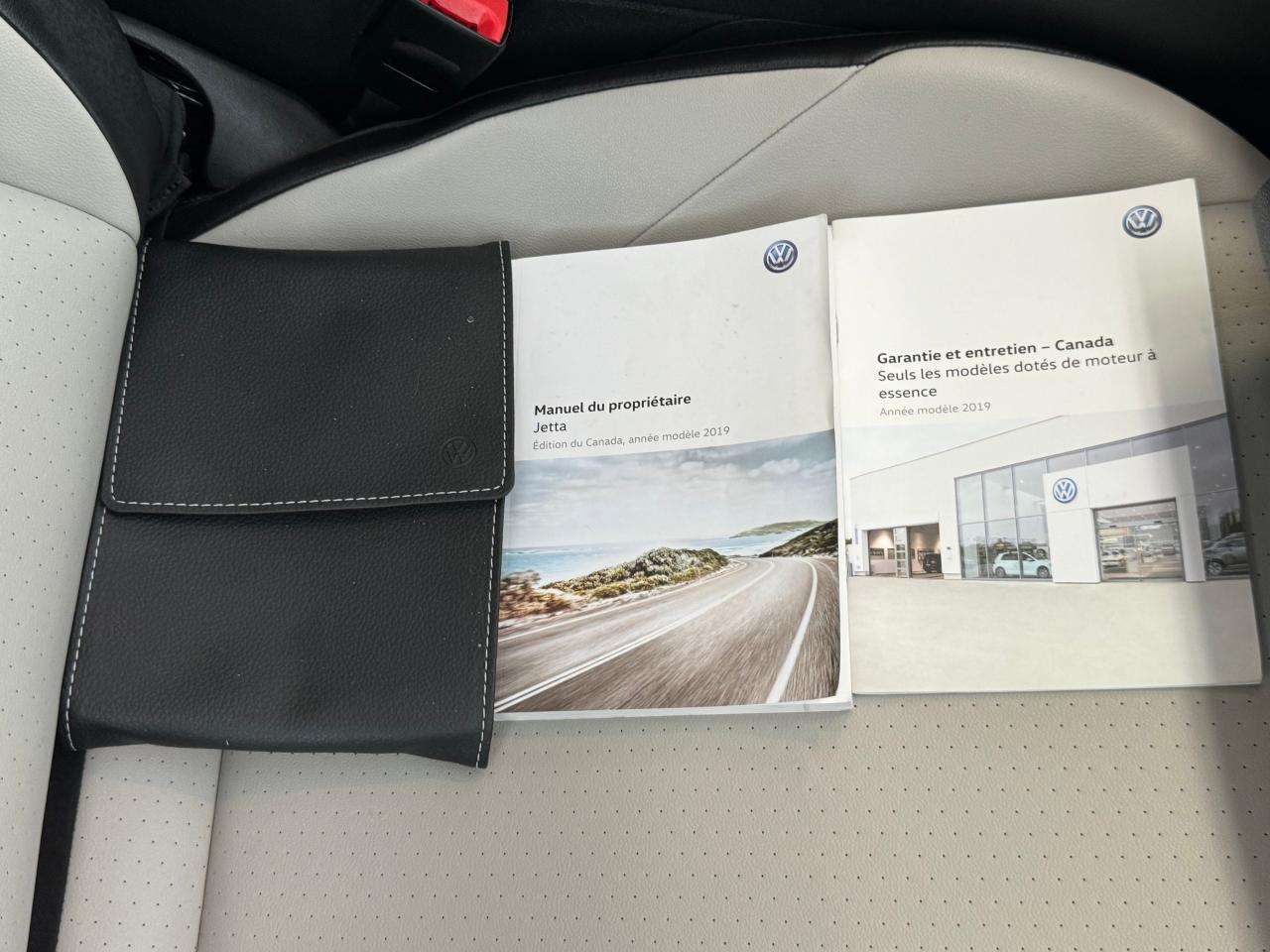 2019 Volkswagen Jetta Highline R-Line+Adaptive Cruise+CLEAN CARFAX Photo99