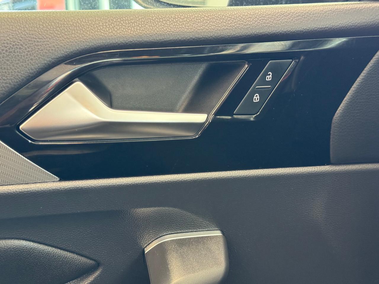 2019 Volkswagen Jetta Highline R-Line+Adaptive Cruise+CLEAN CARFAX - Photo #57