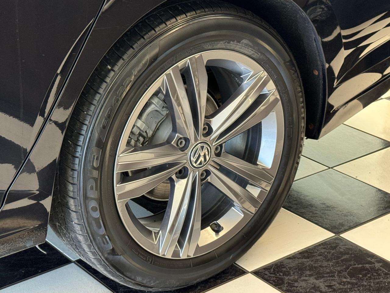 2019 Volkswagen Jetta Highline R-Line+Adaptive Cruise+CLEAN CARFAX Photo132
