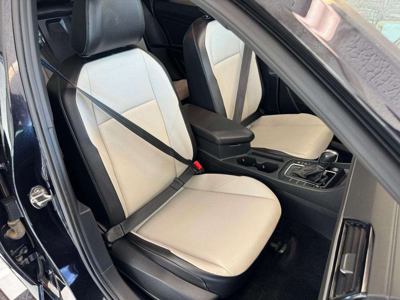 2019 Volkswagen Jetta Highline R-Line+Adaptive Cruise+CLEAN CARFAX Photo96