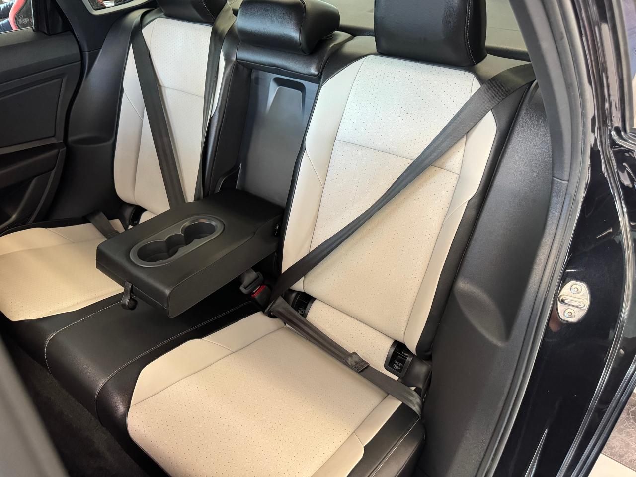 2019 Volkswagen Jetta Highline R-Line+Adaptive Cruise+CLEAN CARFAX Photo98