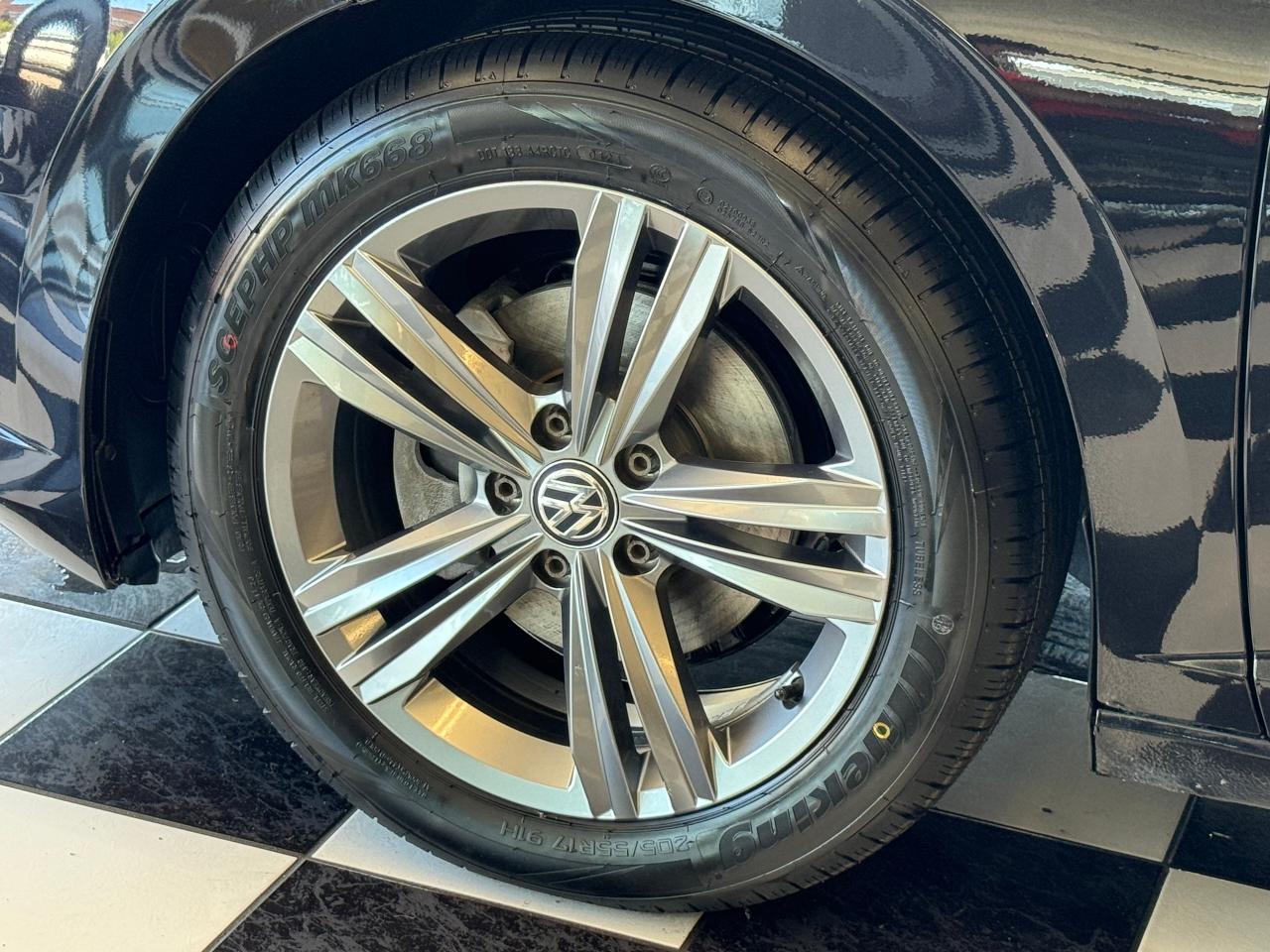 2019 Volkswagen Jetta Highline R-Line+Adaptive Cruise+CLEAN CARFAX Photo131