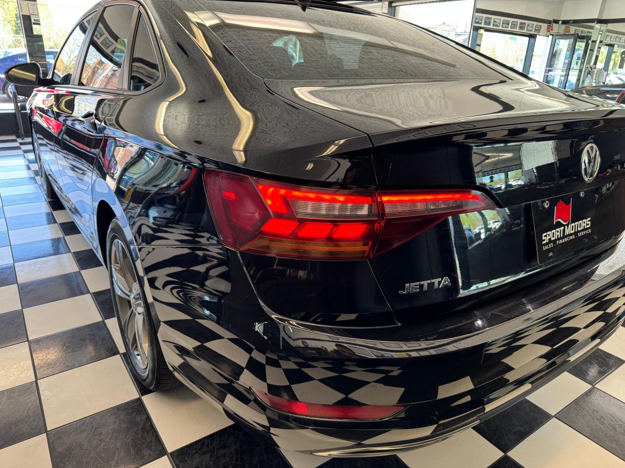 2019 Volkswagen Jetta Highline R-Line+Adaptive Cruise+CLEAN CARFAX Photo115