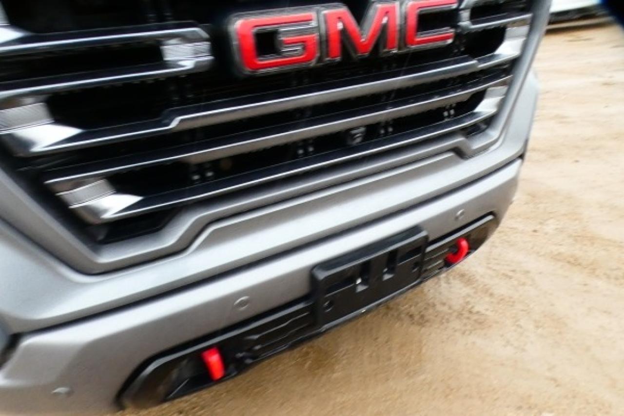 2022 GMC Sierra 1500 AT4 4WD Crew w/H&C Leather, S/R, NAV, RVM+BUC, HUD - Photo #26